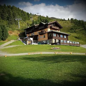  Chalet Chalet Dei Rododendri